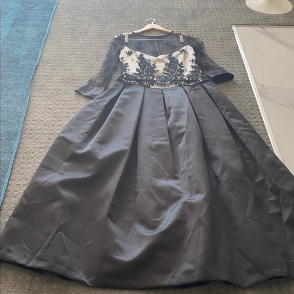 Frascara Beker fashion gown - Picture 3 of 8